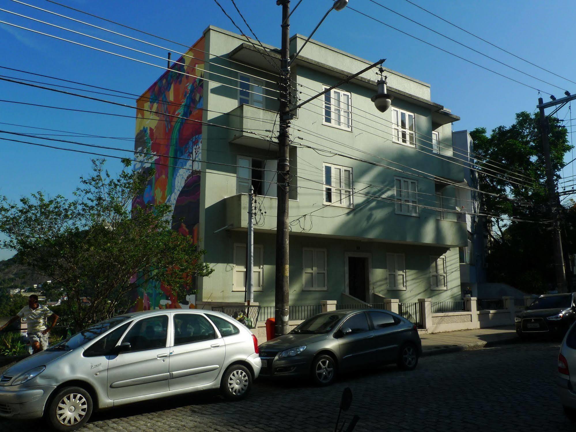 Sugar Loft Apartahotel